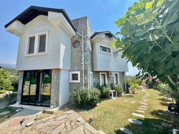 Ornate Detached Villa In Fethiye For Sale - Lawn and paved areas