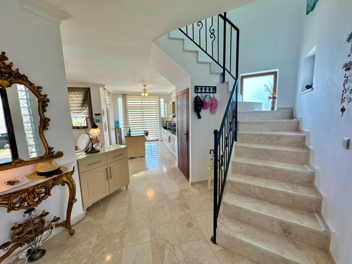 Image No.9-4 Bed Villa for sale