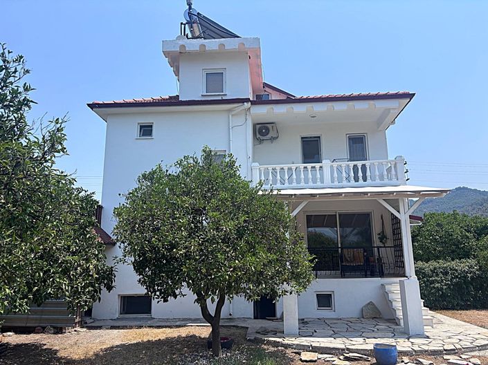 Image No.1-3 Bed Villa for sale