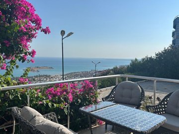Sea View Apartment For Sale In Akbuk, Didim - Sea view duplex property with three beds