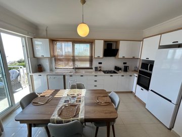 Sea View Apartment For Sale In Akbuk, Didim - Kitchen with appliances