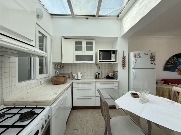 Image No.10-10 Bed Villa for sale