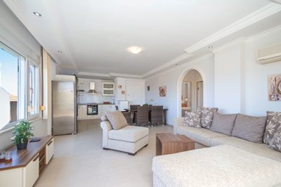 Outstanding Property For Sale In Alanya – Lounge and kitchen