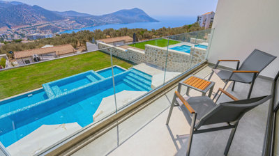 Exceptional Kalkan Triplex Villa For Sale - Bedroom balcony