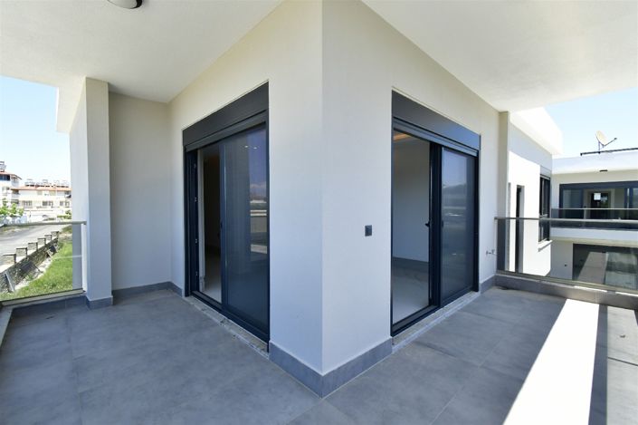 Image No.18-2 Bed Villa for sale