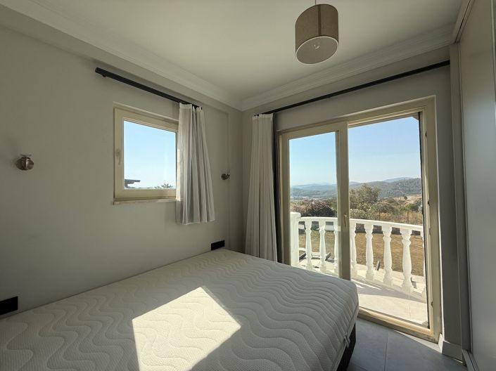 Image No.18-3 Bed Villa for sale