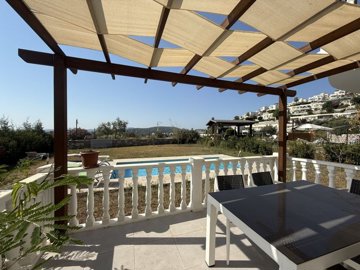Luxurious Renovated Villa For Sale In Milas, Bogazici - Garden terrace for alfresco dining