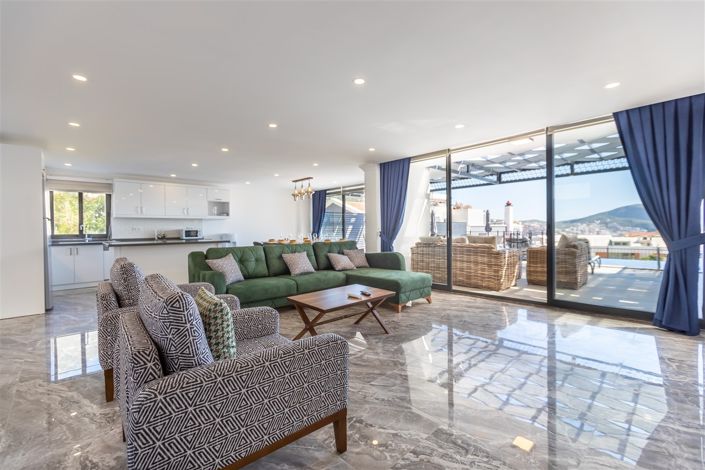 Image No.6-5 Bed Villa for sale