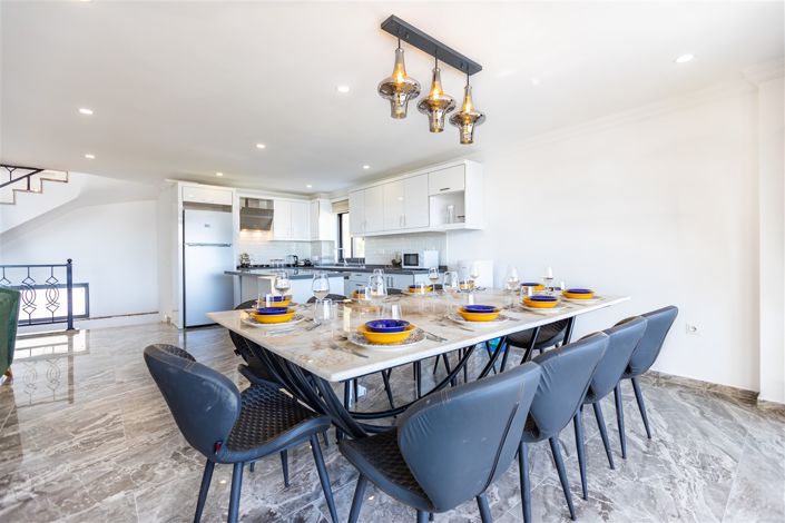 Image No.7-5 Bed Villa for sale