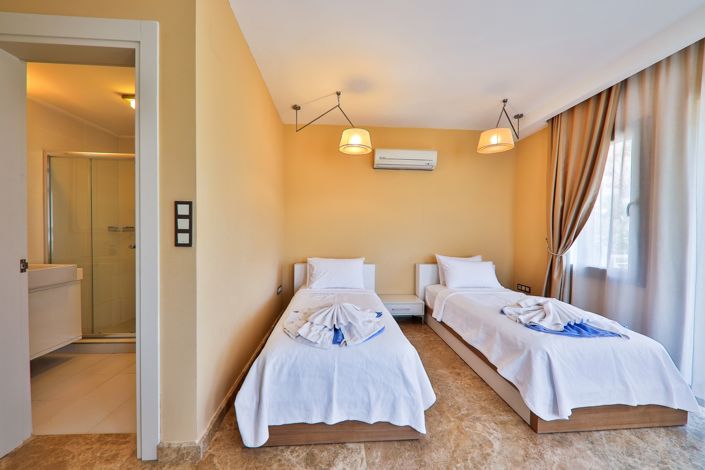 Image No.19-5 Bed Villa for sale