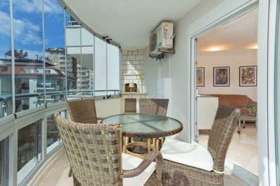 Immaculate Furnished Apartment For Sale In Cikcilli, Alanya - Balcony for outdoor time in private
