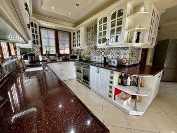 Bespoke Villa For Sale With A Private Pool & Jacuzzi In Kadikoy, Fethiye - Spacious kitchen