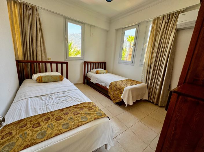 Image No.19-4 Bed Villa for sale