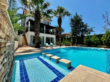 Dramatic Fethiye Villa For Sale In Ovacik With A Private Pool - Pool and dip pool