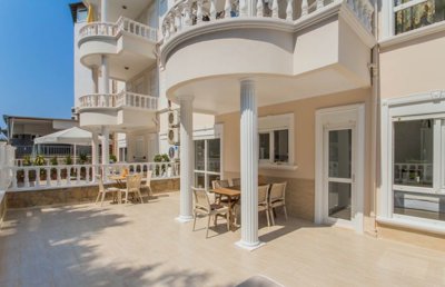 Sophisticated Alanya Apartment For Sale – View to the balcony and apartment