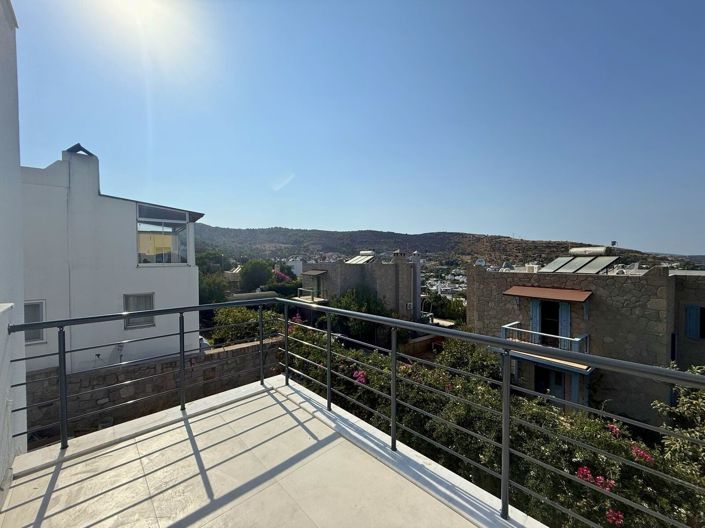 Image No.19-2 Bed Apartment for sale