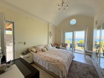 Bodrum Villa For Sale In Yalikavak Near The Marina & Beach - Bedroom with balcony