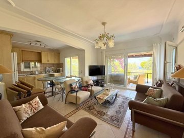 Bodrum Villa For Sale In Yalikavak Near The Marina & Beach - Open-plan living space