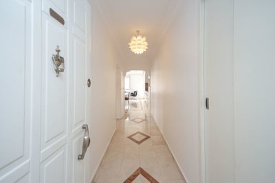 Flawless Two-Bedroom Apartment For Sale In Oba, Alanya – Light and airy hallway