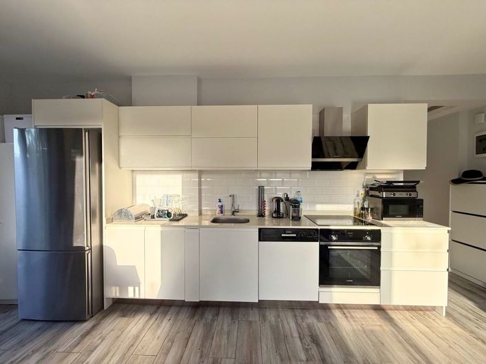 Image No.12-2 Bed Apartment for sale