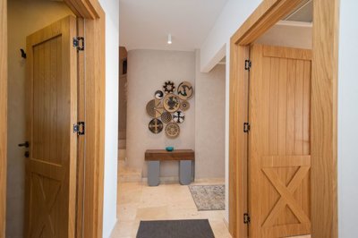 Exceptional Alanya Property For Sale In Tepe - Stylish hallway