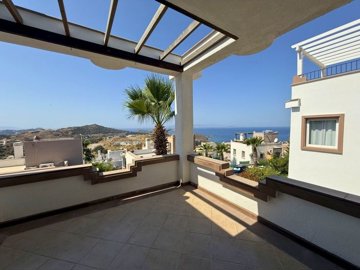 Sea View Bodrum Villa For Sale In Koyunbaba, Gumusluk - Shady terrace
