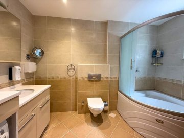 Sea View Bodrum Villa For Sale In Koyunbaba, Gumusluk - Family bathroom