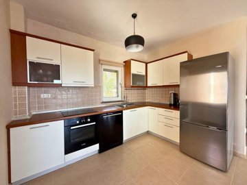 Sea View Bodrum Villa For Sale In Koyunbaba, Gumusluk - Fully fitted open-plan kitchen