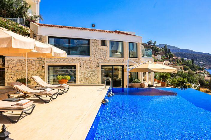 Image No.1-4 Bed Villa for sale