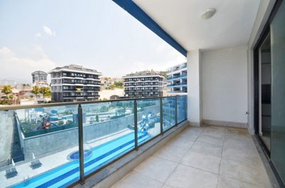 Tastefully-Designed Apartment For Sale In Alanya - Private outdoor space