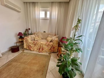 Sea View Fethiye Apartment For Sale Near The Promenade - Seating in the third bedroom
