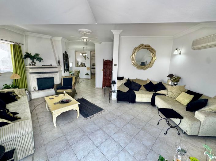 Image No.16-3 Bed Apartment for sale