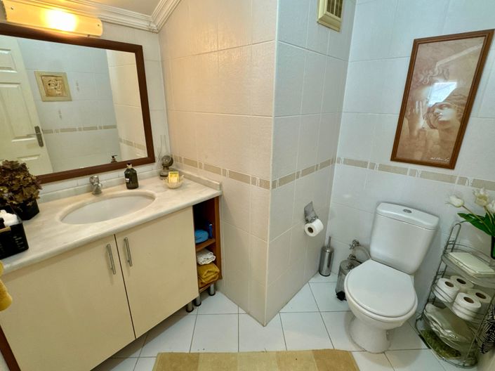 Image No.21-3 Bed Apartment for sale