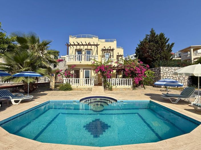 Image No.1-4 Bed Villa for sale