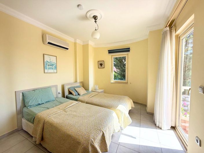 Image No.13-4 Bed Villa for sale