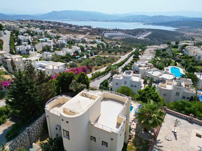 Image No.24-4 Bed Villa for sale