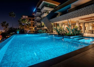 Sea View Apartment For Sale In Alanya - Communal swimming pool