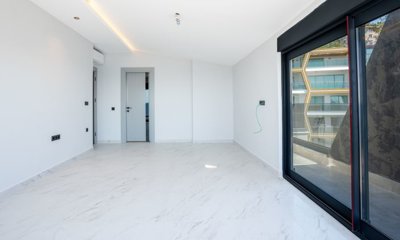 Sea View Apartment For Sale In Alanya - Bedroom with a balcony