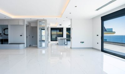 Sea View Apartment For Sale In Alanya - Sea view lounge and kitchen
