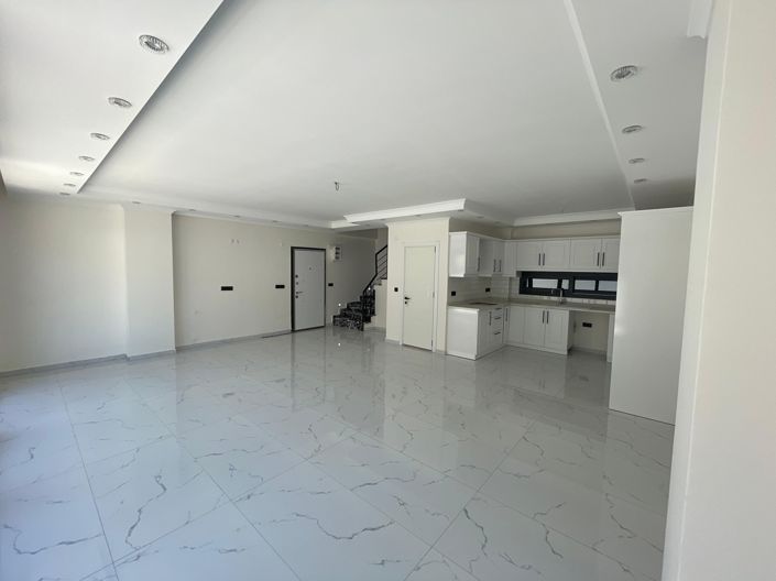 Image No.6-3 Bed Villa for sale