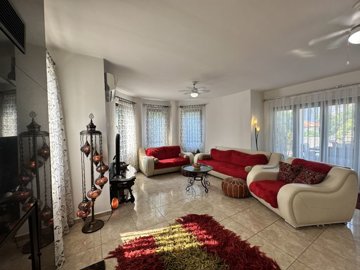 Prestigious Villa For Sale In Central Dalyan - Spacious lounge