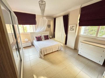 Sea View Apartment For Sale In Didim - Spacious fully furnished master bedroom