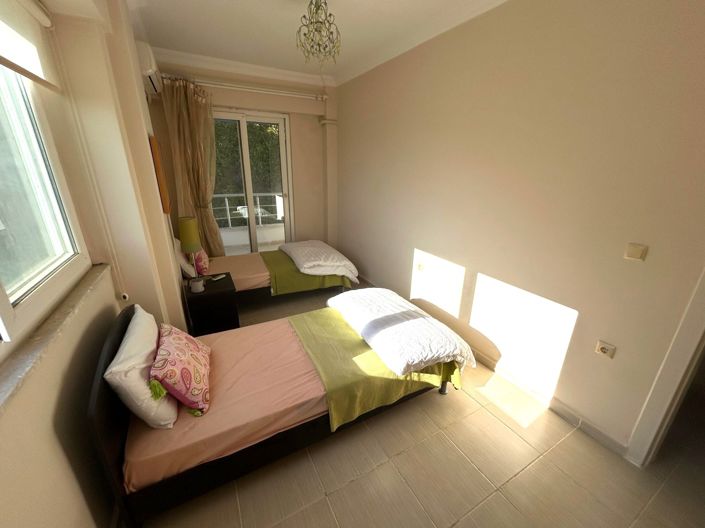 Image No.22-3 Bed Apartment for sale