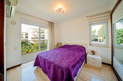 Exceptional Fully Furnished Penthouse For Sale In Alanya - First double bedroom with balcony