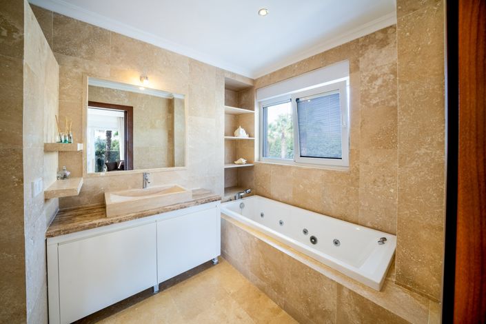 Image No.19-3 Bed Penthouse for sale