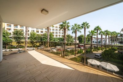 Exceptional Fully Furnished Penthouse For Sale In Alanya - Huge covered balcony