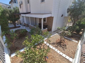 Semi-Detached Villa For Sale In Akbuk, Didim – Established garden