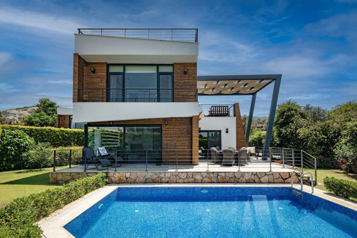 Image No.1-3 Bed Villa for sale
