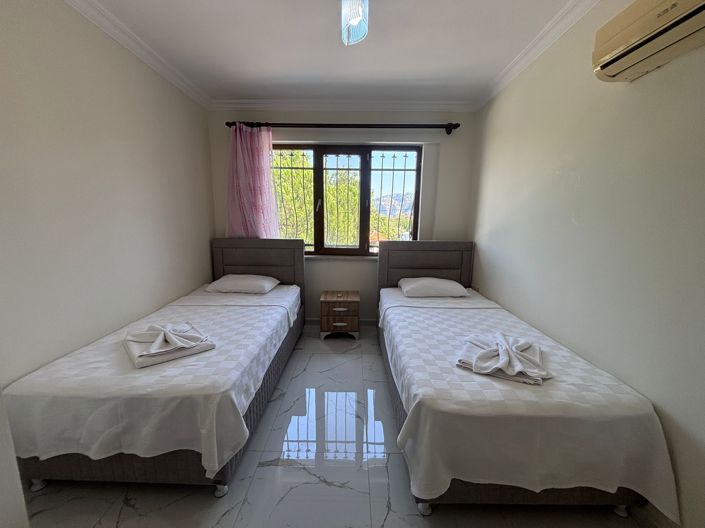 Image No.16-5 Bed Villa for sale