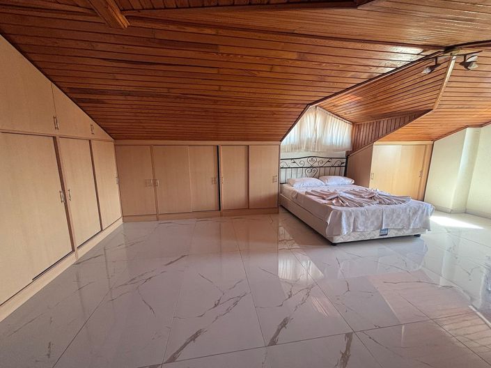 Image No.18-5 Bed Villa for sale